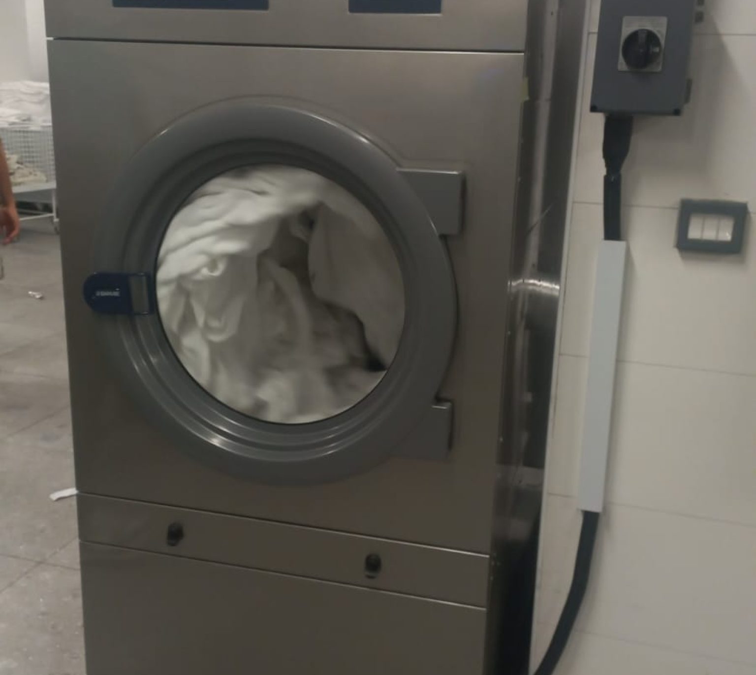 0fc9aac3-199b-41b7-bde6-0bf9bd0b576c